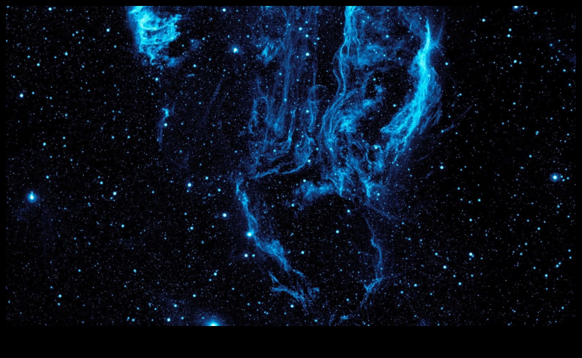 Ārpus zemes tvēriena: ieskats mūsu sistēmas neierobežotajos brīnumos