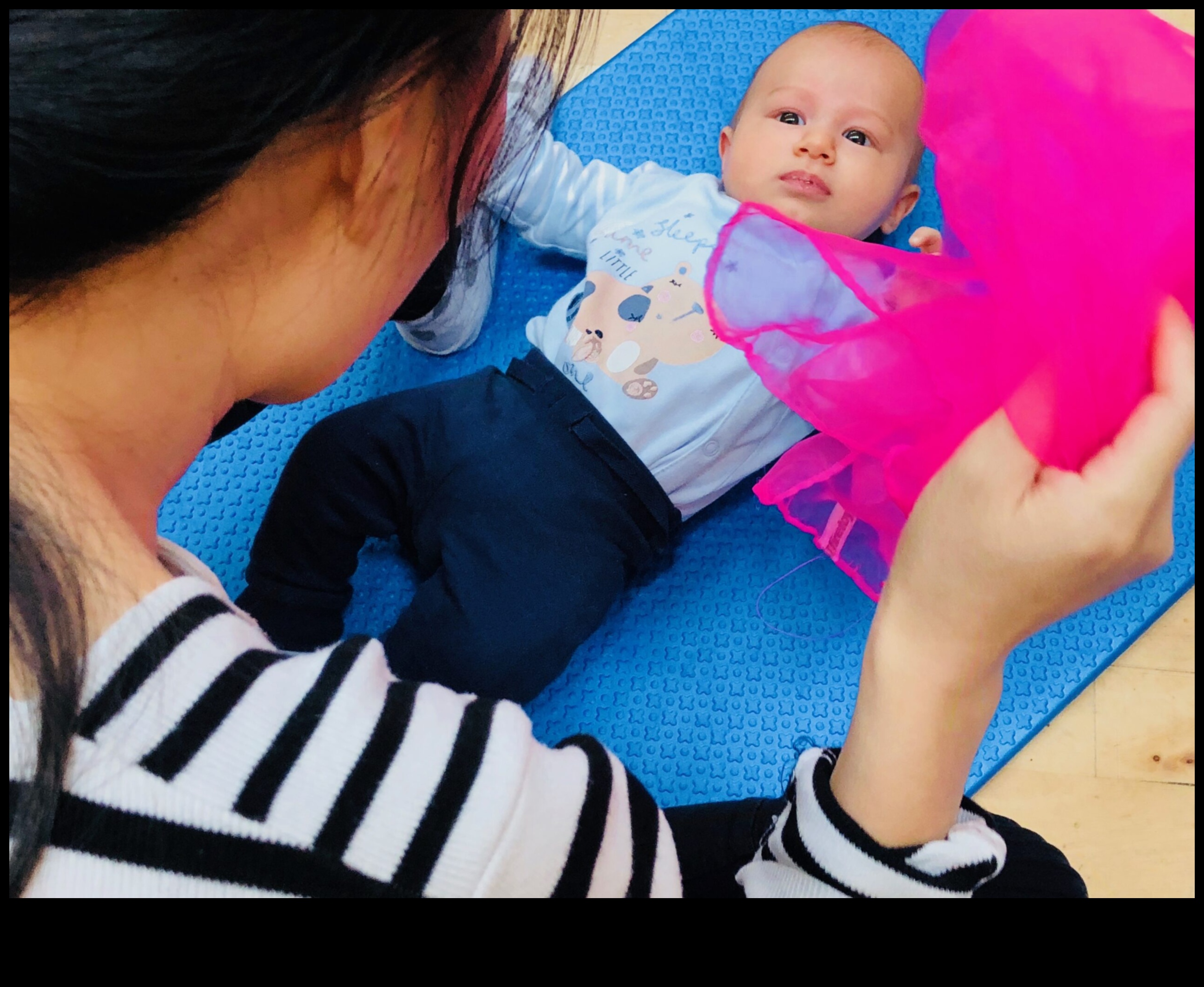 Plīvojoši draugi: sociālie sakari veselīgai mazuļa attīstībai