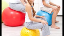 Funky Freeze Frame Fitness: rotaļīgi bērnu treniņi priekam