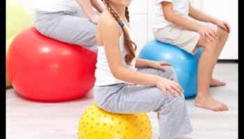 Funky Freeze Frame Fitness: rotaļīgi bērnu treniņi priekam