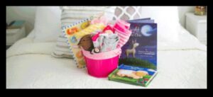 Maģijas gaidīšana: mammu un mazuli ar prieku dušā